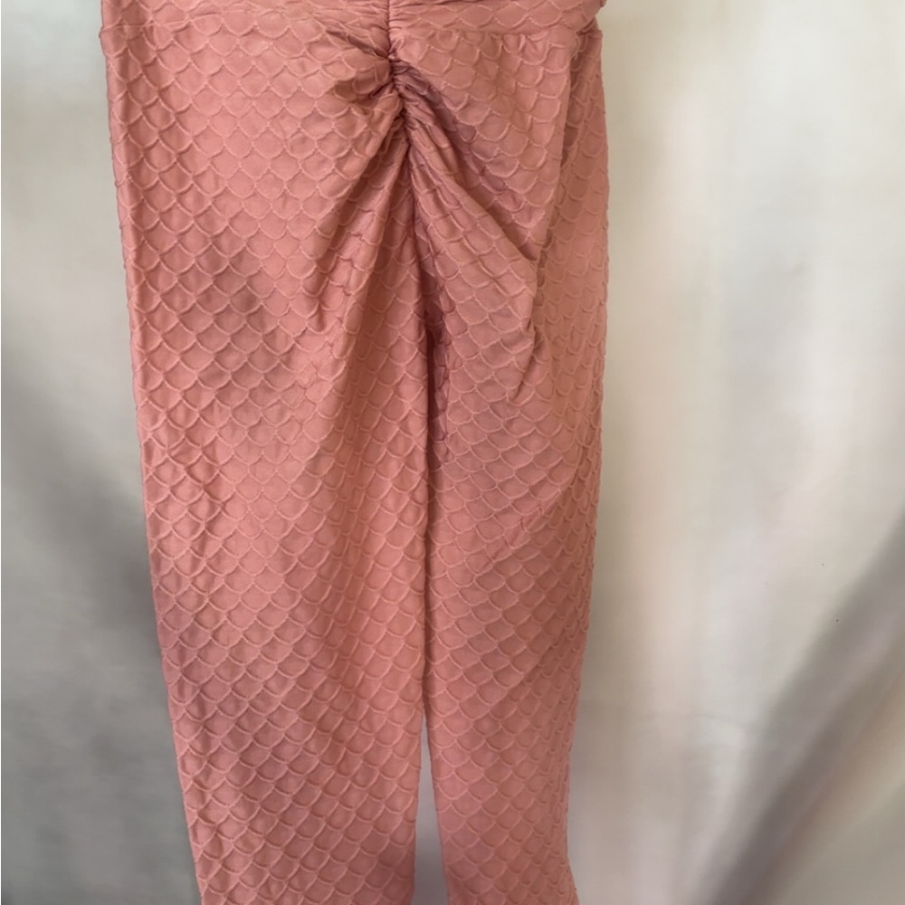 Elegant Pink Textured Women's Pants booty crunch v back .